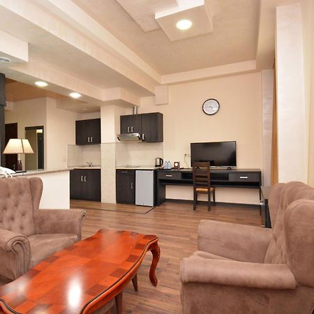 Partez Hotel Jereván Kültér fotó