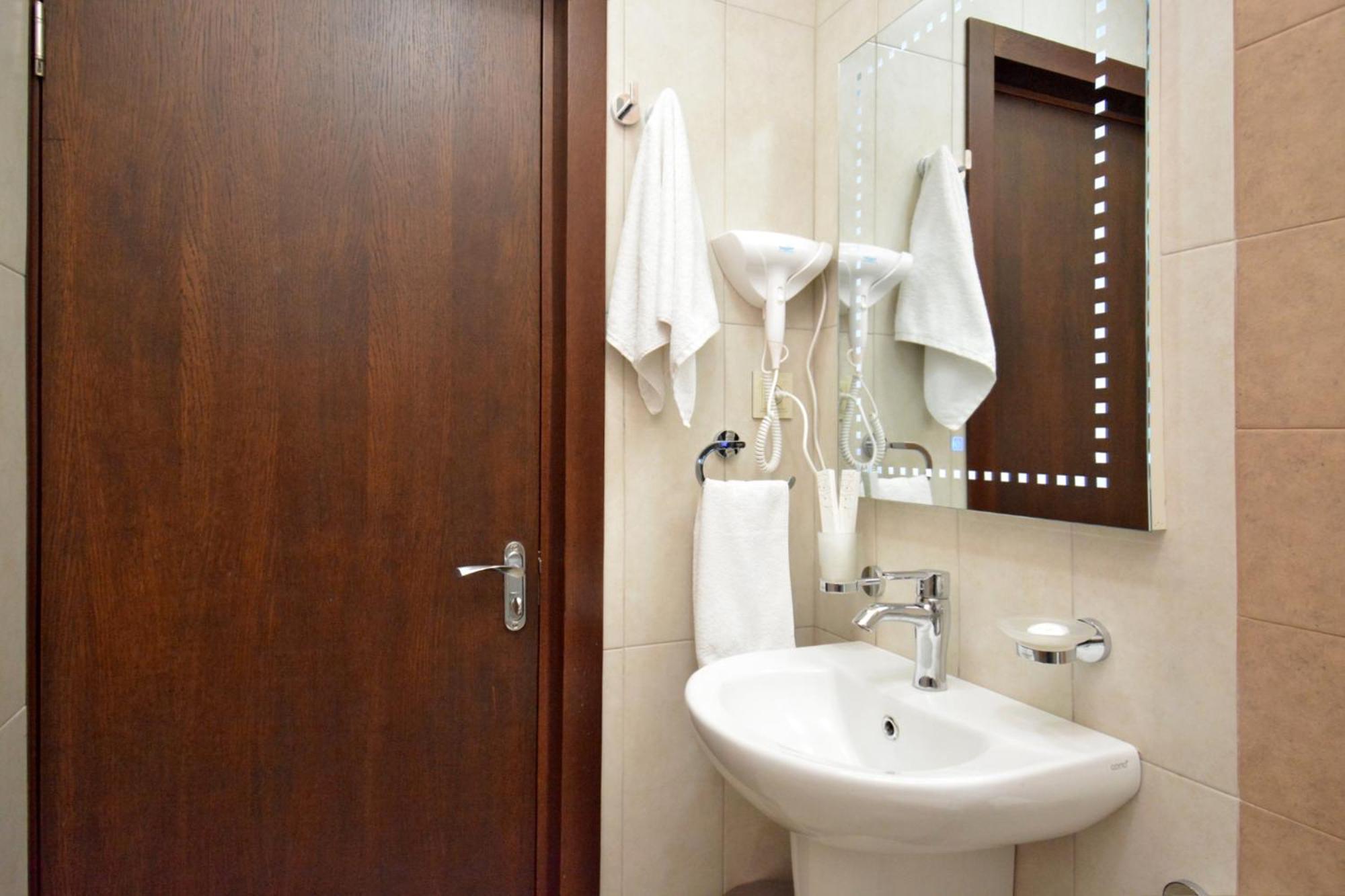 Partez Hotel Jereván Kültér fotó
