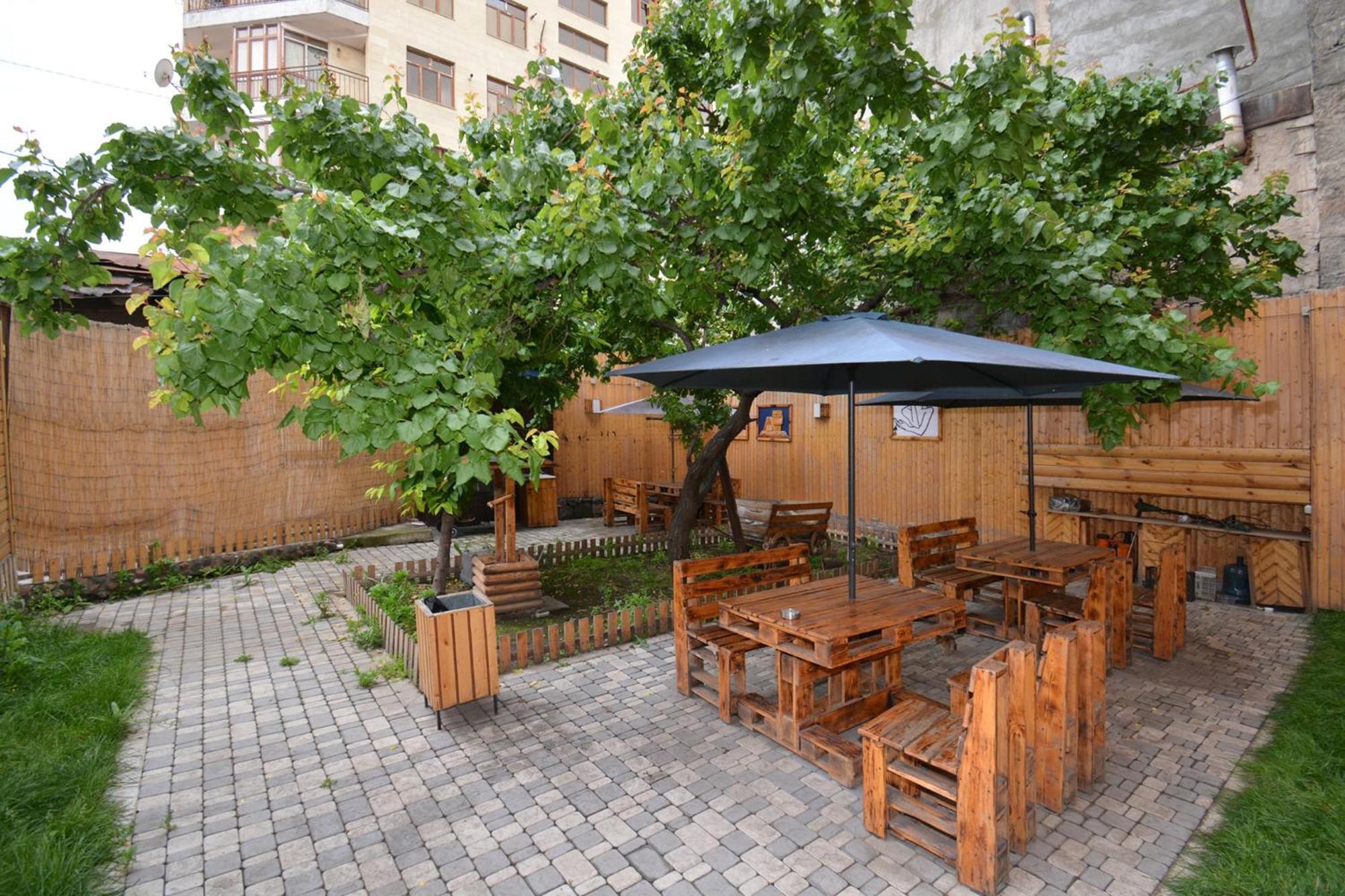 Partez Hotel Jereván Kültér fotó